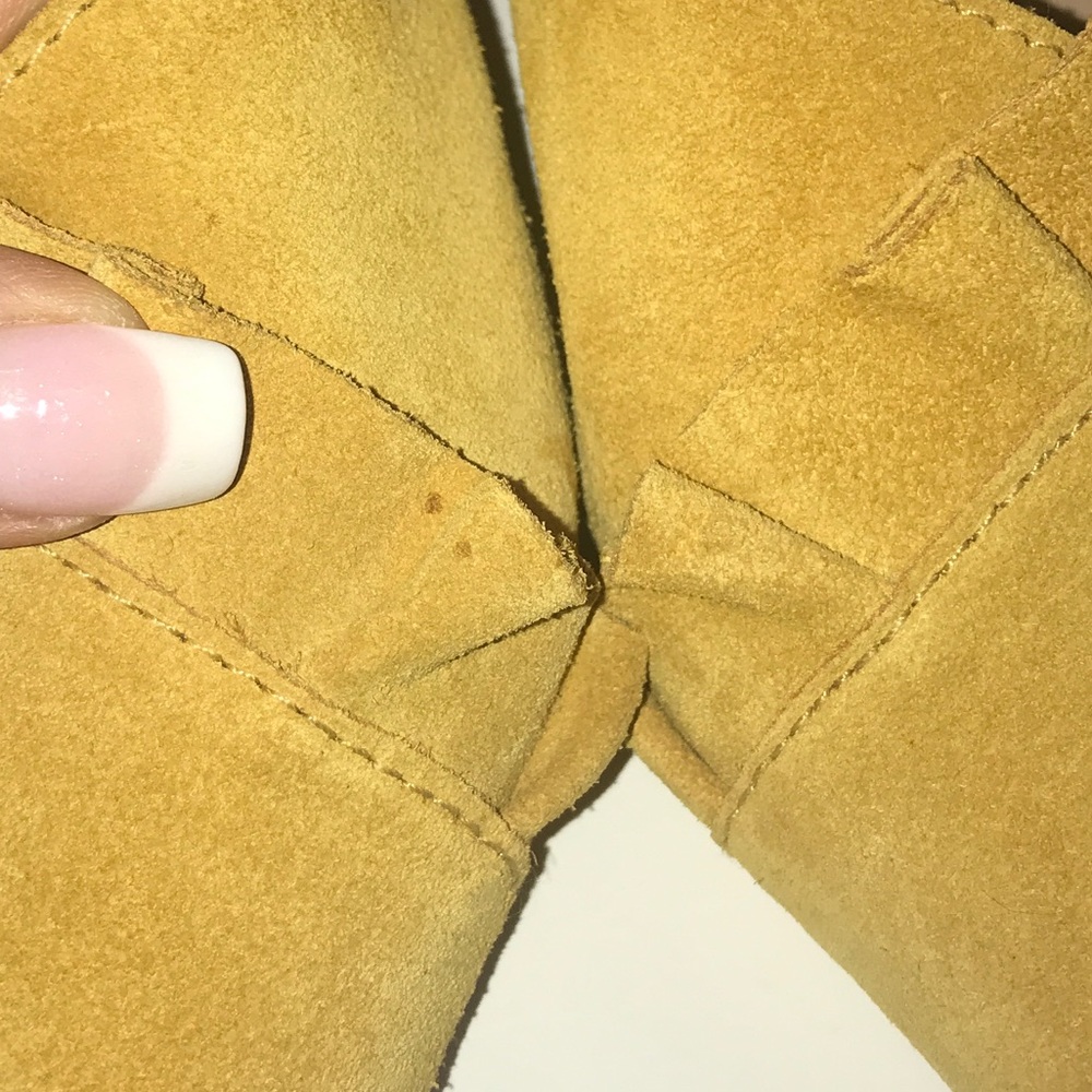 ZARA SUEDE MUSTARD MULES WITH FRILLS - Picture 6 of 9